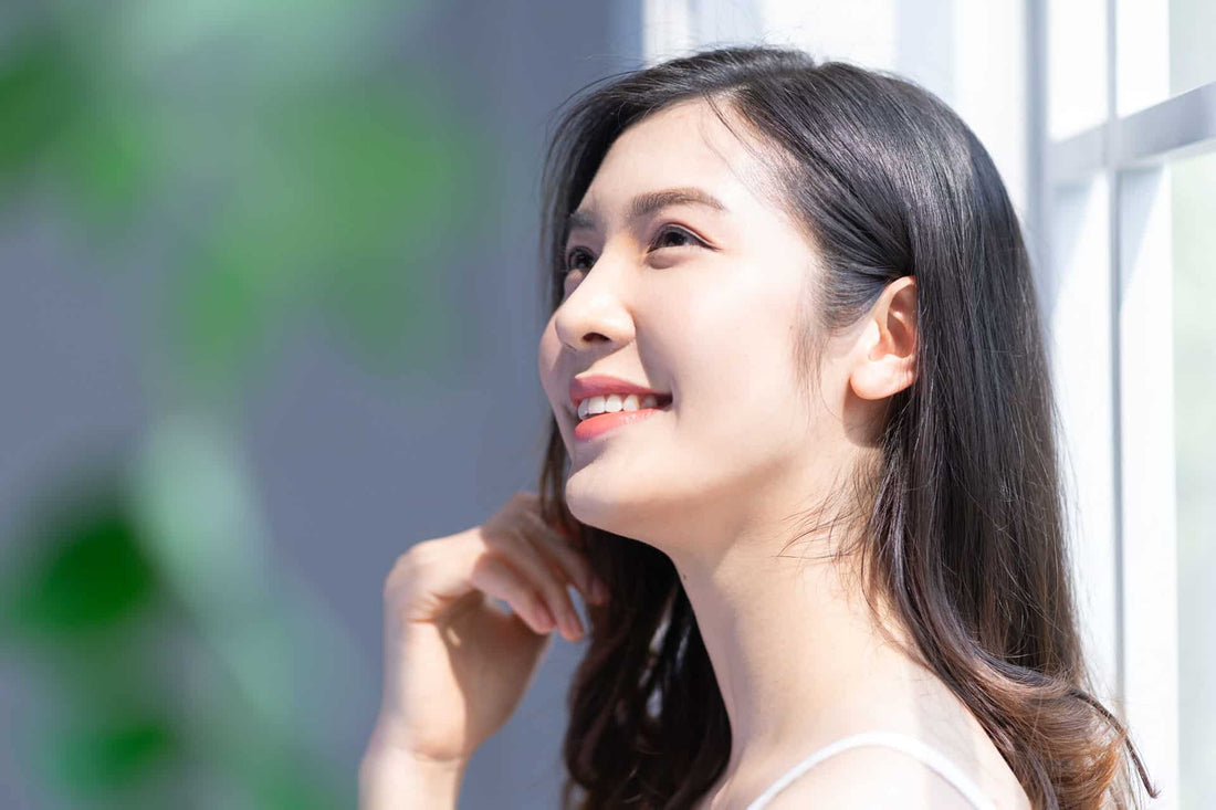 Keep Your Scalp Oil-Free in Humid Weather (2025)